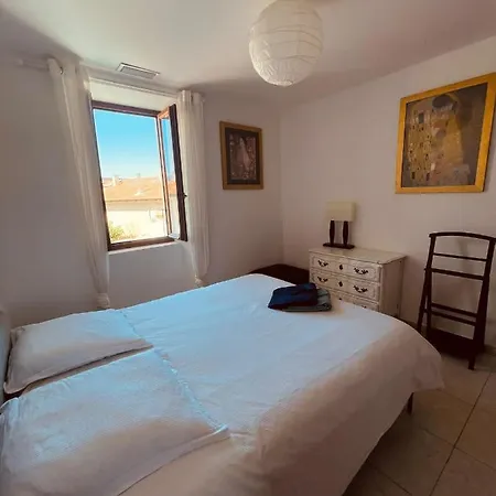 Cosy T2 - 4 Personnes -proche De La * Marseille