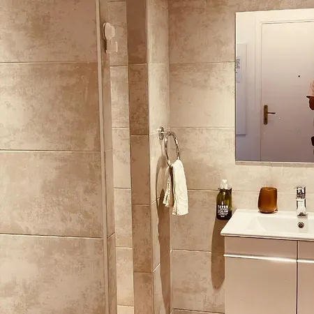 Cosy T2 - 4 Personnes -proche De La Marseille